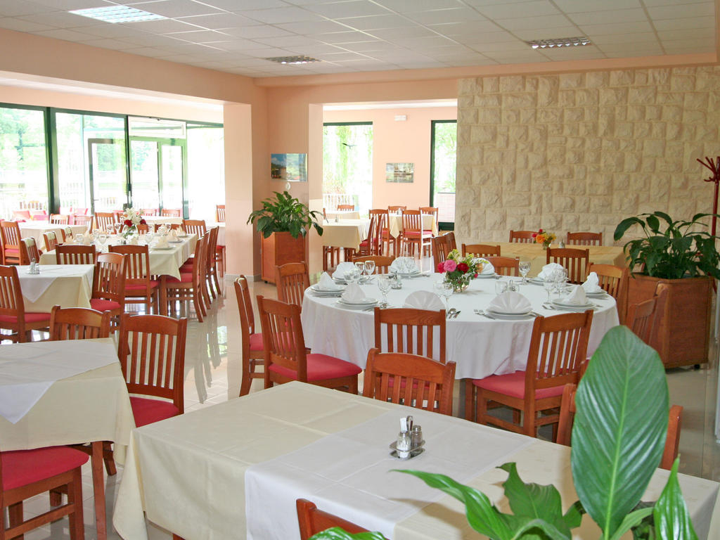 Motel Dobra Duga Resa Buitenkant foto