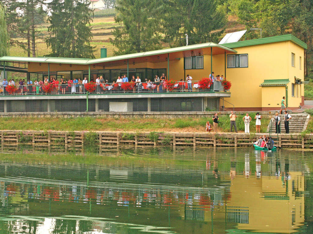 Motel Dobra Duga Resa Buitenkant foto
